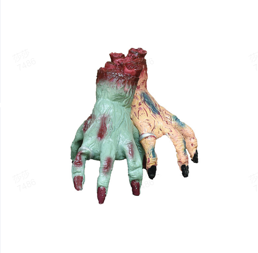 đïž 50% OFF NOW! âš Realistic Scary Hand Props - Flexible & Creepy for Halloween/Cosplay, Perfect for Decoration or Pranks đđŠ