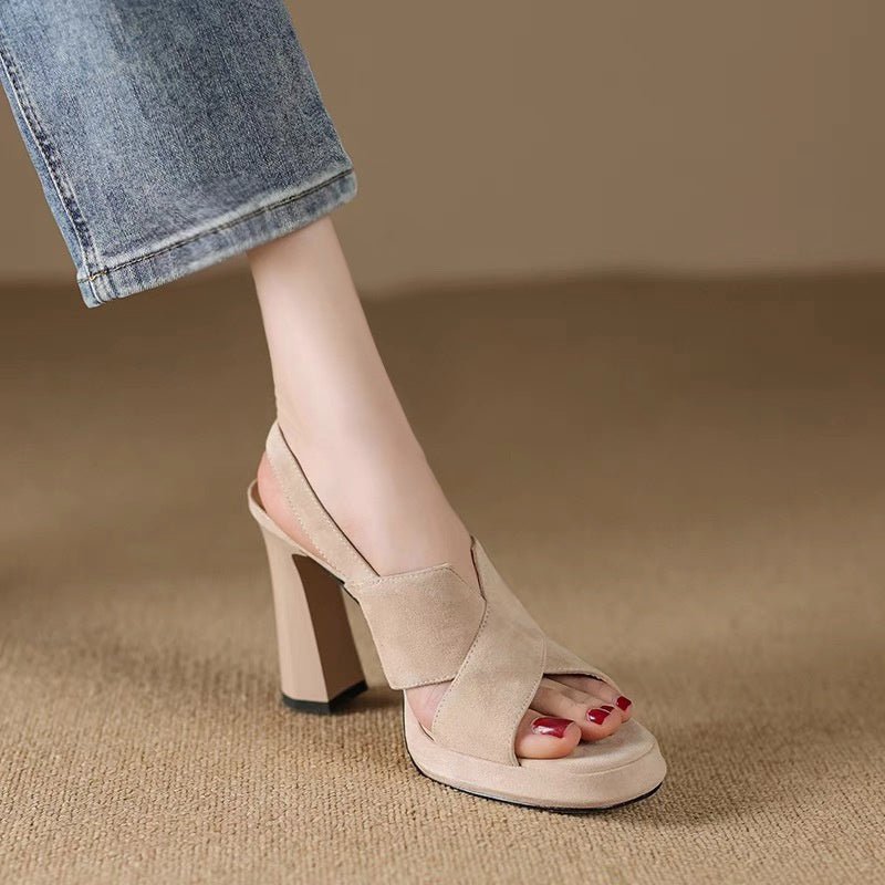 Sandaler med öppen tå och hög klack