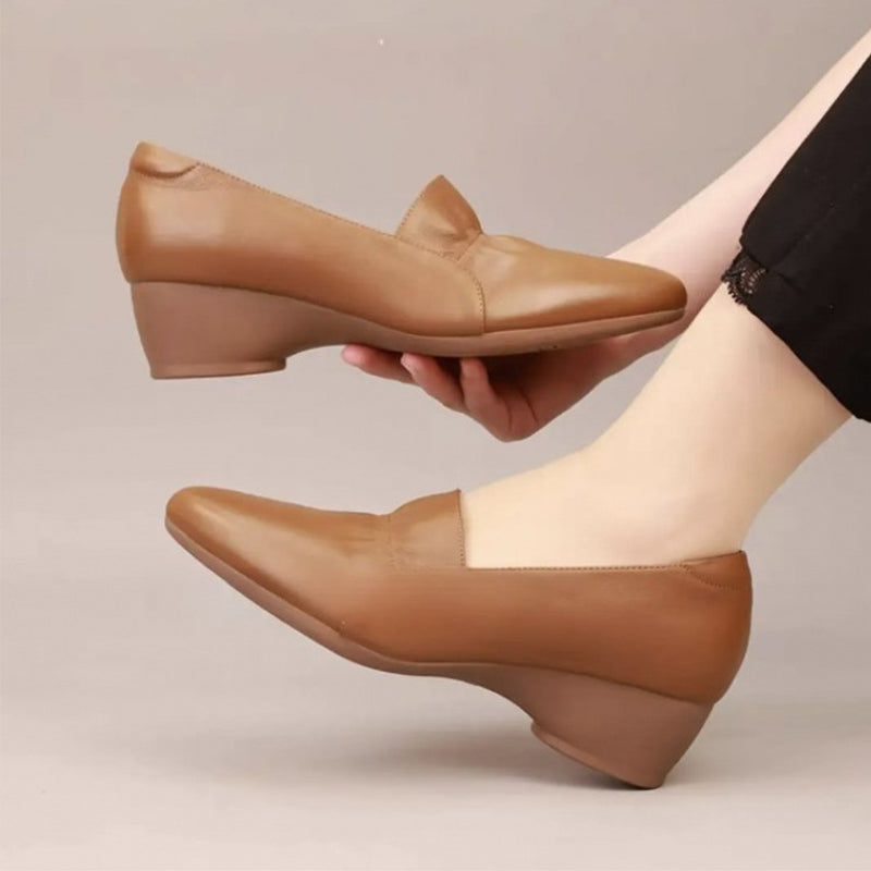 👠Miljövänliga och snygga lågklackade skor 👡 💼 Perfekt för kontoret och vardagen ✅ Super bekväma låga klackar ✅ Andningsbar innersula för allsidig komfort ✅ Elegant design, lämplig att matcha med byxor och klänningar