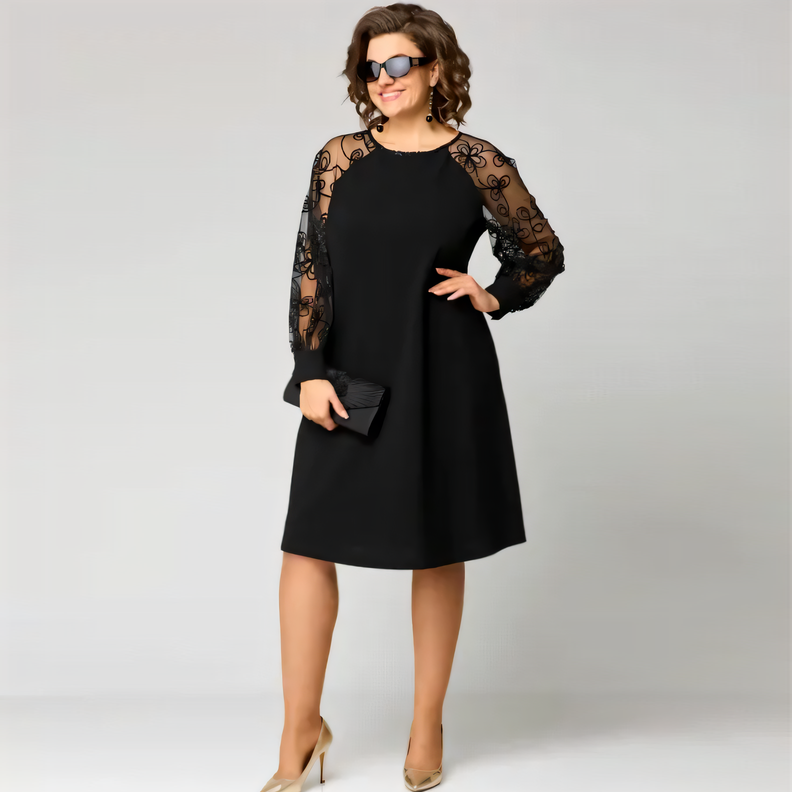 👗✨ Elegant Spetsklänning med Bekväm Rundringning – NU med 50% RABATT