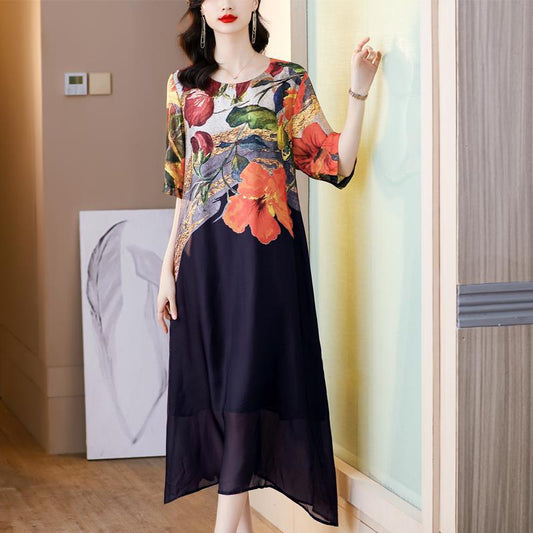 Elegante vestido de tallas grandes con estampado floral fluido