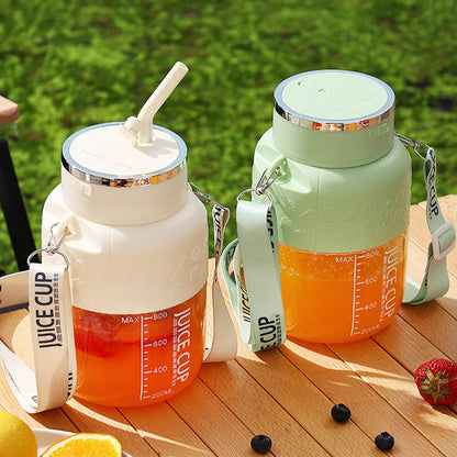 💪🍓 "Stor Kapacitet & Svensk Design! 🍹✨ 800ml Bärsmoothie-Mugg – Mixa dricka var som helst med USB-laddning + Silikonrem"
