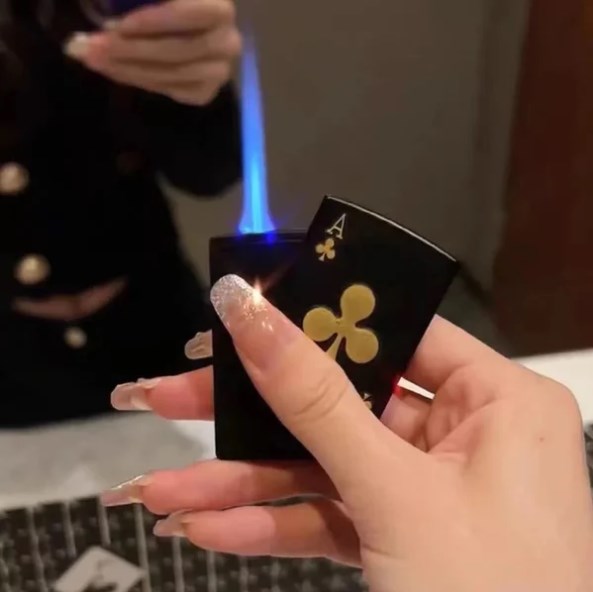 🎁2025 Nya produkter Specialerbjudande🎁 - Lucky Poker-tändare