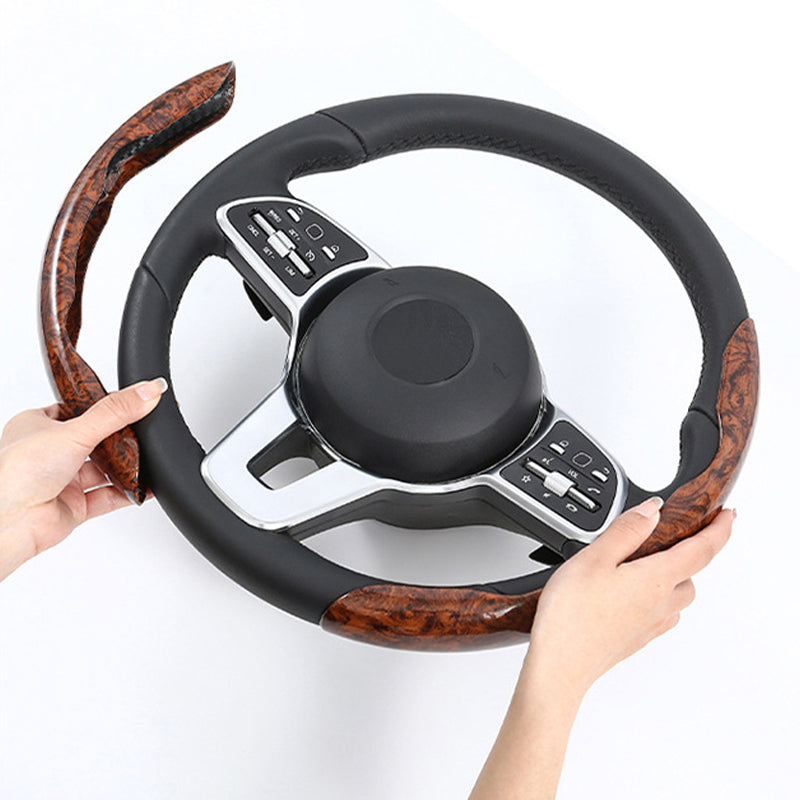 🚗 UNIVERSELLT HALKFRITT BILRATTÖVERDRAG 🔥 ⚡ Extra grepp & kontroll 👌 Passar de flesta rattar 💎 Slitstarkt & bekvämt material ✅ Hållbar silikonyta som motstår svett ✅ Ventilerande design för maximal komfort ✅ Enkel montering - kläms fast utan verktyg
