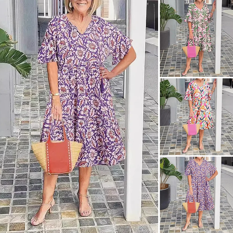 🌷✨ ELEGANT TRYCKT KLÄNNING MED V-RINGNING – DIN PERFEKTA SOMMARLOOK!