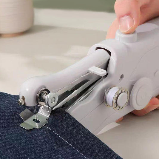 🧵 50% RABATT NU! Mini elektrisk symaskin – lätt, bärbar & enkel att använda – perfekt för nybörjare och proffs ✨