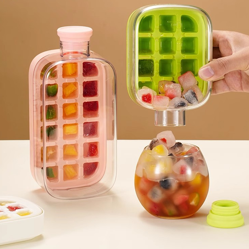 🧊🍶🧊 Upptäck ett nytt sätt att njuta av sommardrycker – tryck bara, så faller isbitarna ut automatiskt! ❄ 2‑in‑1 Ice Maker Bottle – chilled water, no messy trays