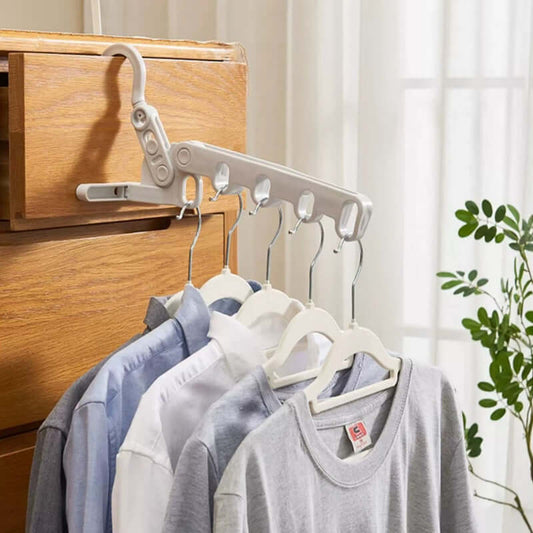 🧳 Köp 1 få 1 Gratis! 👔 Hopfällbar klädhängare – praktisk för resor, små utrymmen & smart förvaring – perfekt för hotell och hemmet 🏠